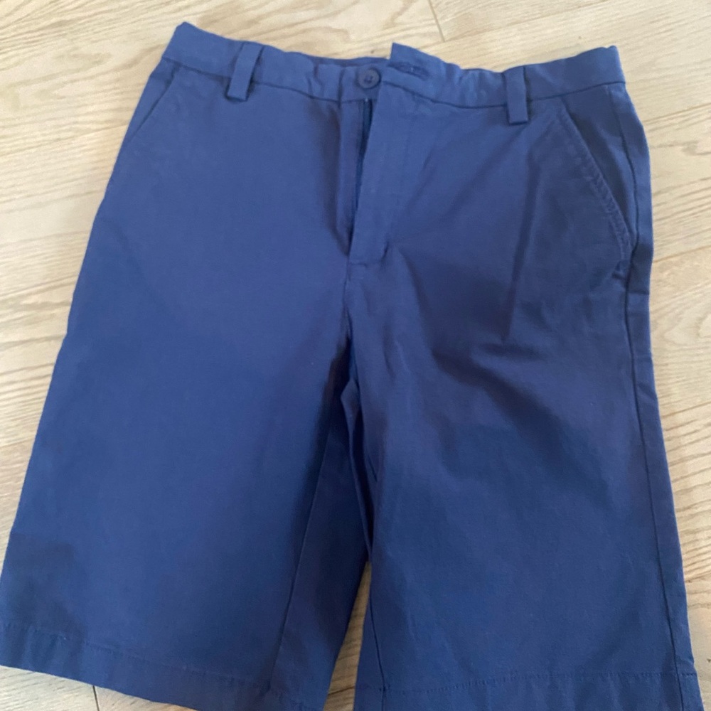 Vineyard Vines Breaker Performance Shorts size 16. Worn a handful of times